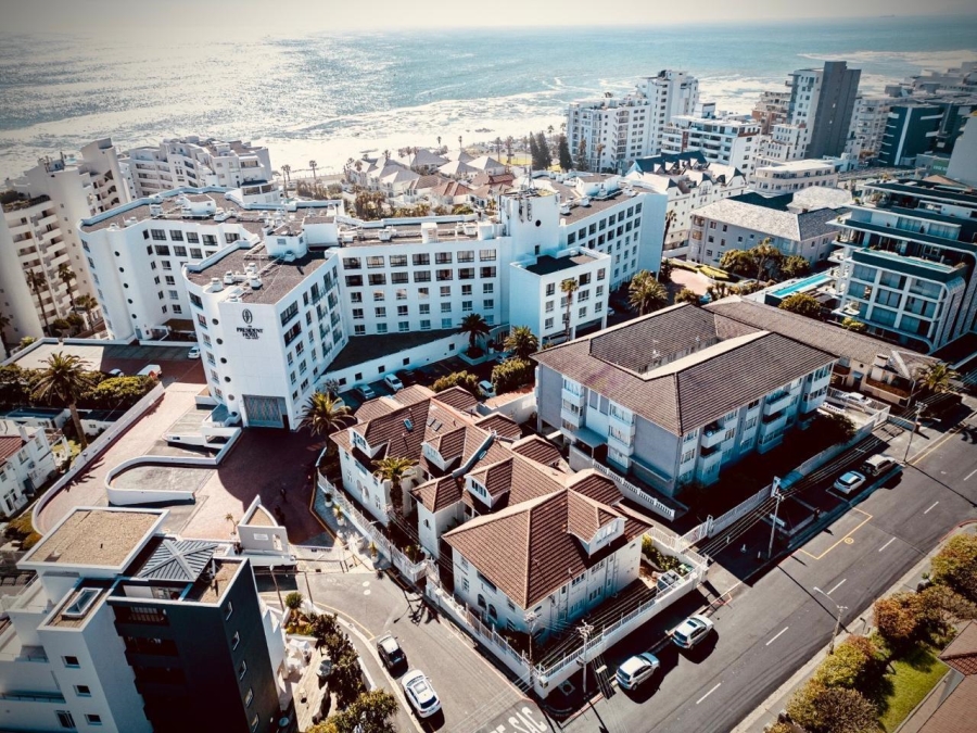 To Let 2 Bedroom Property for Rent in Bantry Bay Western Cape